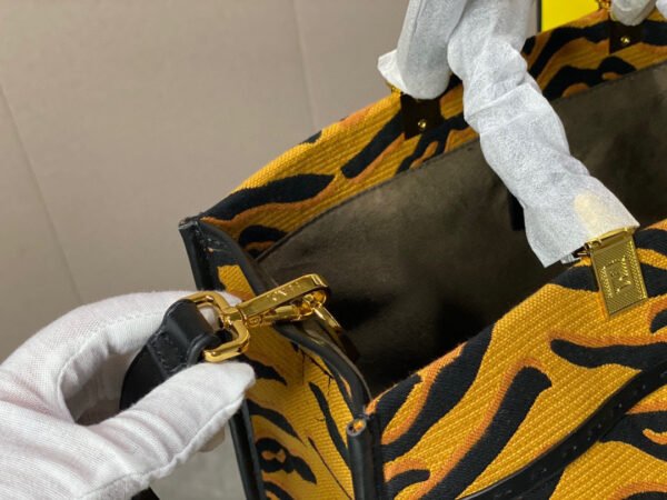 Fendi Sunshine Medium