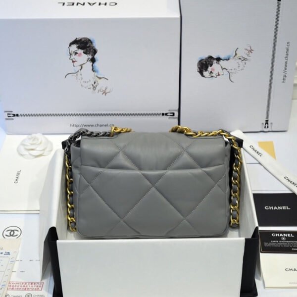 E9B360A3-AC0D-5F72-4843-9111D98B517F.jpg Chanel 19 Handbag AS1160