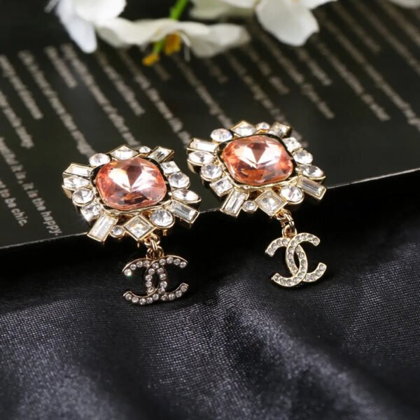 EA15CFB5-CE8D-FD7E-4D36-CF8F845645EA.jpg CC Earrings 0017
