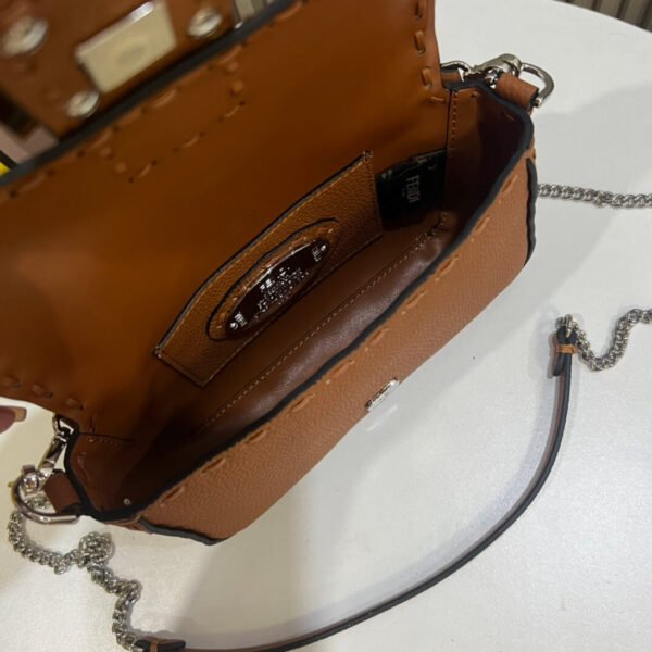EADC8256-0A15-6639-817F-9B84ECE5EBA7.jpg Fendi Mini Baguette