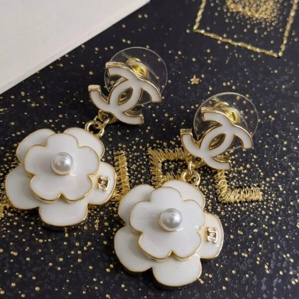 EB225160-F2E7-0DED-EA3A-87D49211A0ED.jpg CC Jewelry New 27