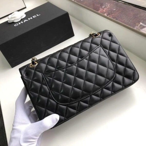 EC019FC7-C2DC-1E36-766D-5012A0DAA818.jpg Chanel Classic Handbag Gold Toned Hardware BlackFor Women, Women’s Bags, Shoulder And Crossbody Bags 10.2in/26cm A01112