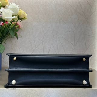 Fendi Peekaboo Medium iseeu Bag