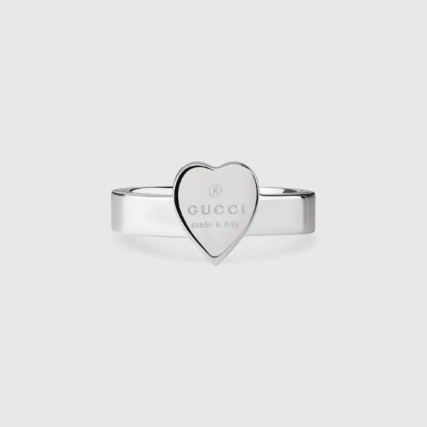 EE20A5B3-C02D-BCEB-4390-C74484062442.jpg TRADEMARK RING WITH HEART PENDANT