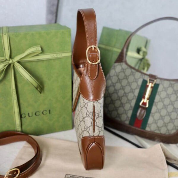 EE2E2ADE-C06E-DA52-0A01-14DC100C2D1A.jpg Gucci Jackie 1961 Small Shoulder Bag