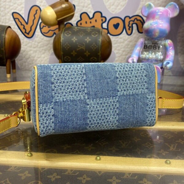 EE92211C-3063-1ECD-F718-875B693B7919.jpg Louis Vuitton Speedy 18 Bandoulière N40682