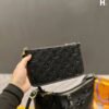 EF2EC0E8-37F2-3020-A889-29CB0B2D8E3F.jpg Louis Vuitton M46288 CarryAll PM