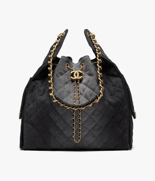 CHANEL 25 medium bag(Black)