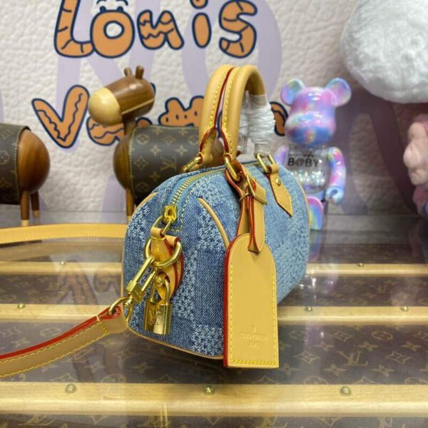 F285EEC2-A229-C132-7BB1-15BB45566B9D.jpg Louis Vuitton Speedy 18 Bandoulière N40682