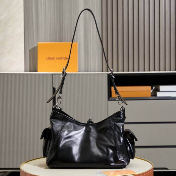 F2E7D819-919B-76CA-E226-CA86AD21D57B.jpg Louis Vuitton M24861 CarryAll PM