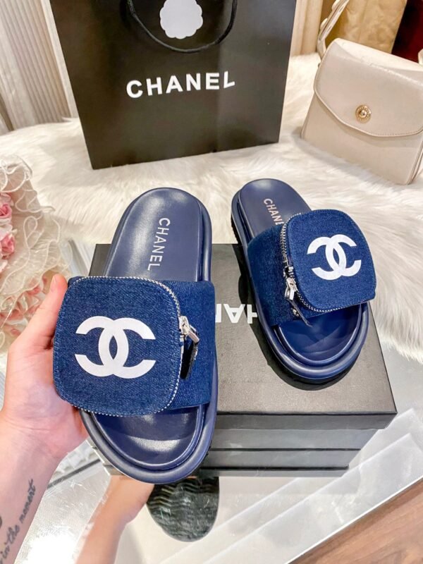 Chanel Women's Logo 25ss CC Sandal
