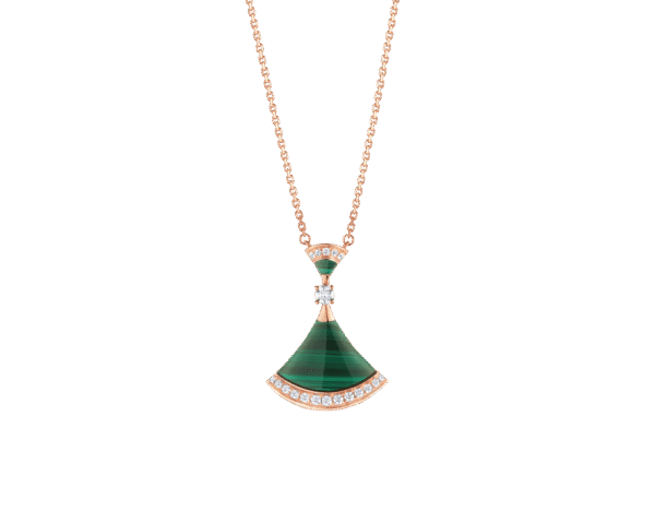 F4D70BE2-6E14-6D2D-F111-845E67E2A0F5.png Bvlgari Divas' Dream Necklace
