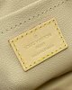 FA8E354E-F6E5-652C-474A-B63A45E4DC9E.jpg Louis Vuitton Toiletry Bag M11750