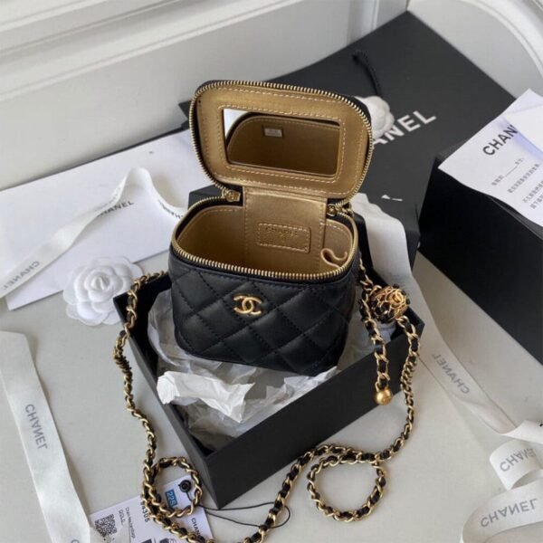 Chanel Small Vanity with Chain AP2198