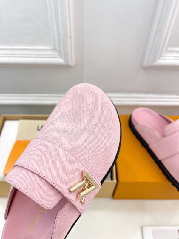 Louis Vuitton Unisex Pool Pillow Comfort Sandal