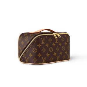 FB8E64F4-8D50-EFE4-D10D-77C37DF663CD.jpg Louis Vuitton Toiletry Bag M11750