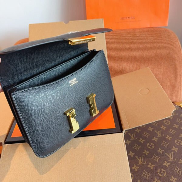 FCDEC699-8C87-A618-AAFB-10B5DCCB09E8.jpg Constance 23 Bag Gold Hardware - Black