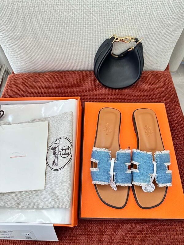 Hermes Women's Oran Sandal