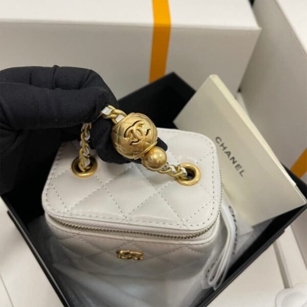 Chanel Small Vanity with Chain AP1447