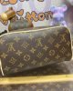 FE18725F-248D-3BDB-14D6-ABBD79DA42D4.jpg Louis Vuitton Toiletry Bag M11750