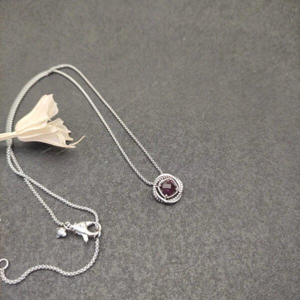 Petite Chatelaine&reg; Necklace Sterling Silver with Amethyst, 10mm