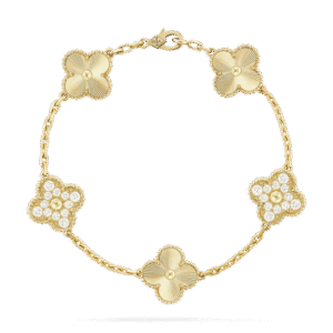 FFE268D2-CD44-D462-8C33-4E0872CDFA8B.png Vintage Alhambra bracelet, 5 motifs