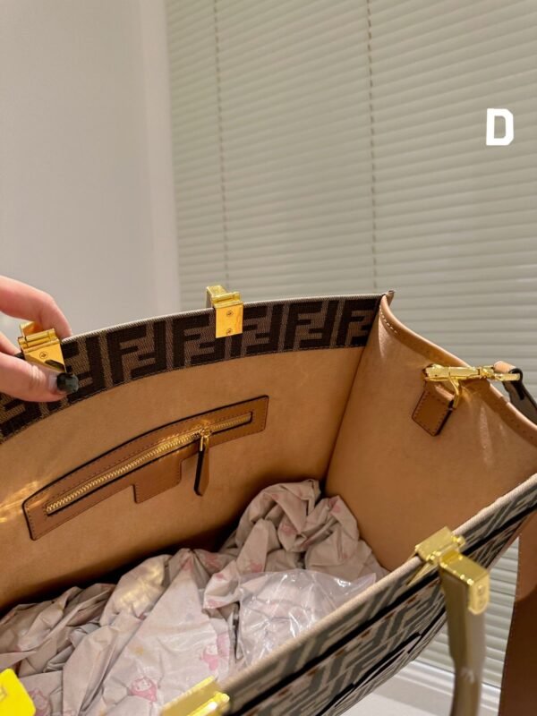 Fendi Sunshine Medium